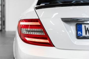 Mercedes Klasa C W204 2011 Mercedes C 63 AMG Coupe Performance 487KM, zdjęcie 17