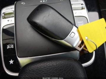 Mercedes Klasa A W177/V177 2020 Mercedes-Benz Klasa A 2020 Mercedes-Benz A-Class A 220 4MATIC Sedan 2.0, zdjęcie 13