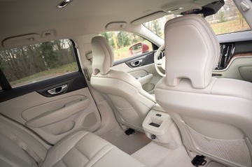 Volvo V60 II  Kombi 2.0 T5 250KM 2019 MEGA KOLOR __JASNE SKÓRY __SUPER PEDANTYCZNY STAN_, zdjęcie 29
