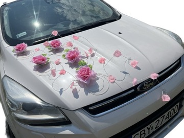 Dekoracja samochodu ozdoby na auto do ślubu płatki