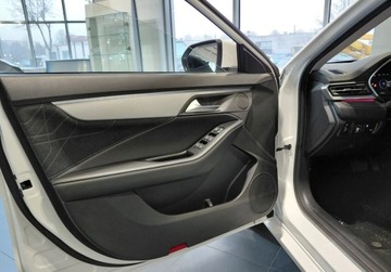 JAC 2025 JAC J7 1.5 Benzyna 136KM, zdjęcie 7