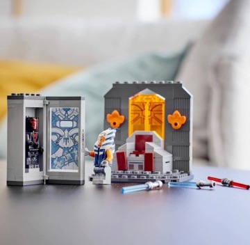LEGO 75310 «Звездные войны: Столкновение на Мандалоре»