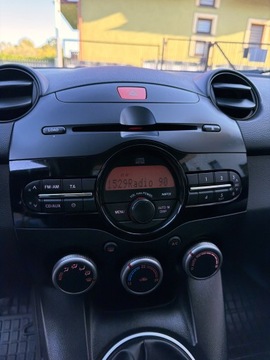 Mazda 2 II Hatchback 5d Facelifting 1.5 MZR 102KM 2013 Mazda 2 Wersja SPORT 1.5 102KONIE 1WŁAŚCICIEL TYLKO 137tyś 2013 Lift 5DRZWI, zdjęcie 11