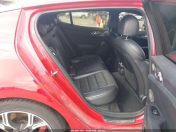 Kia Stinger Liftback 3.3 T-GDi 366KM 2018 Kia Stinger 2018 r. 3,3 L GT2 AWD 3.3 Benzyna 365KM, zdjęcie 10