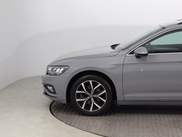Volkswagen Passat B8 Variant Facelifting 2.0 TSI 190KM 2022 VW Passat 2.0 TSI, Salon Polska, 1. Właściciel, zdjęcie 14