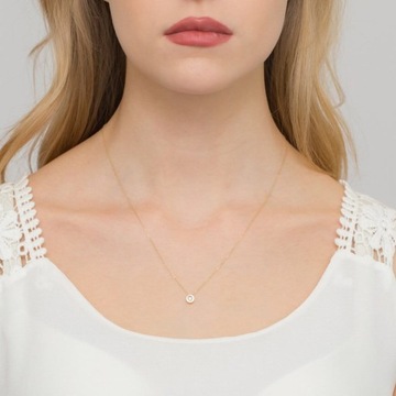 ЗОЛОТАЯ ЗНАМЕНИТОСТЬ С БРИЛЛИАНТОМ пр. 585