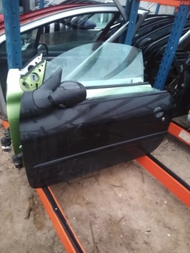 DVEŘE LEVÝ PŘEDNÍ PEUGEOT 206 CC ČERNÉ