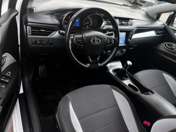 Toyota Avensis III Wagon Facelifting 2015 2.0 D-4D 143KM 2018 Toyota Avensis GWARANCJA I-wł Kraj BEZWYPADK, zdjęcie 15