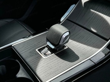 Land Rover Range Rover Velar SUV 2.0 204KM 2024 Range Rover Velar D200 S 2.0 (204KM) 2024, zdjęcie 13