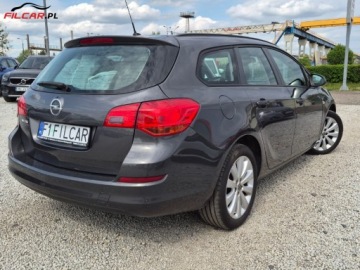 Opel Astra J Sports Tourer 1.6 Twinport ECOTEC 115KM 2011 Opel Astra GWARANCJA AUTOMAT Drugi komplet kol 1.6 Benzyna Mozliwa zamian, zdjęcie 2
