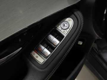 Mercedes GLC C253 SUV Facelifting 2.0 200d 163KM 2021 Mercedes-Benz GLC 200 Business Line / Kamera / 1 w, zdjęcie 19