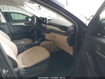 Ford Escape III 2022 Ford Escape 2022r., SE, od ubezpieczalni 1.5 Benzyna 181KM, zdjęcie 7