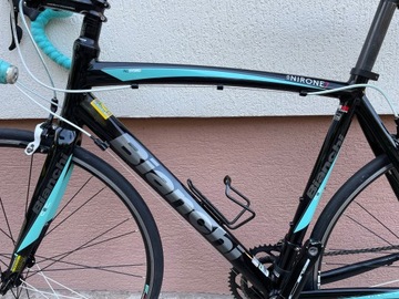 Шоссейный велосипед Bianchi Via Nirone, Shimano Sora
