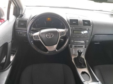 Toyota Avensis III Wagon 1.8 Valvematic 147KM 2010 Toyota Avensis 1.8 Valvematic, Klima, Klimatronic, zdjęcie 1
