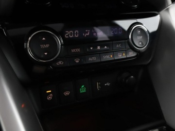 Mitsubishi Eclipse Cross SUV 1.5 T 163KM 2017 Mitsubishi Eclipse Cross 4x4 automat skóra navi, zdjęcie 24