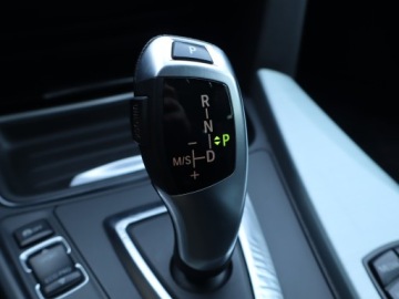 BMW Seria 3 F30-F31-F34 Limuzyna 2.0 318d 143KM 2014 BMW 3GT 318d GT, Automat, Skóra, Navi, Xenon, zdjęcie 17