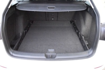 Volkswagen Golf VIII Variant 2.0 TDI 115KM 2022 Volkswagen Golf SalonPL 2.0TDI 115KM Life Pakiety Comfort LED ACC Digital, zdjęcie 33