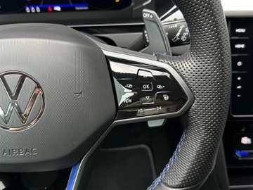 Volkswagen Arteon Shooting Brake R 2.0 TSI 320KM 2022 Volkswagen Arteon 2.0TSI 320KM 4X4 R DSG l DCC, Pa, zdjęcie 17