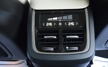 Volvo XC60 II Crossover D4 190KM 2018 Volvo XC 60 2.0 D4 AWD Automatic Kamera 360 Virtual Skora Navi Ledy Blis, zdjęcie 36