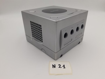 КОНСОЛЬ NINTENDO GAMECUBE DOL-001 PAL СЕРЕБРЯНАЯ