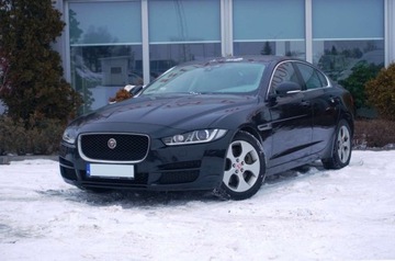 Jaguar XE Sedan 2.0 i4 200KM 2017 Jaguar XE Bezwypadek Salon PL 1rej. 2018 RWD 2.0 Benzyna