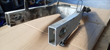 YAMAHA FAZER FZS 600 ПОВОРОТНЫЙ РЫЧАГ ПОДВЕСКА КРОНШТЕЙН ОСИ ЗАДНЕГО КОЛЕСА