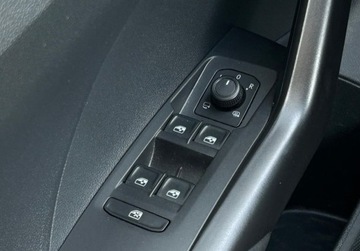 Volkswagen T-Cross SUV 1.0 TSI 110KM 2021 Volkswagen T-Cross Life Pakiet Business, Podgrzewane fotele, Czujniki, As, zdjęcie 18