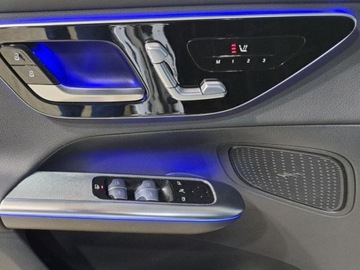 Mercedes GLC C254/X254 Coupe 2.0 200 204KM 2025 MERCEDES-BENZ GLC 200 4-Matic AMG Line 2.0 (204KM) 2025, zdjęcie 10