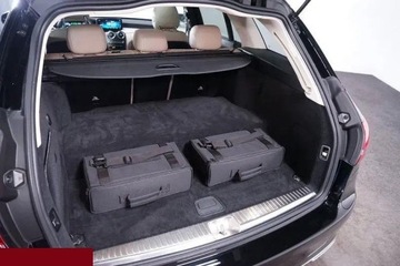 Mercedes Klasa C W205 Kombi Facelifting HYBRYDA 2.0 300 e 320KM 2020 Mercedes-Benz Klasa C 300 e T 9G-TRONIC Avantgarde 320KM 2020r, zdjęcie 19