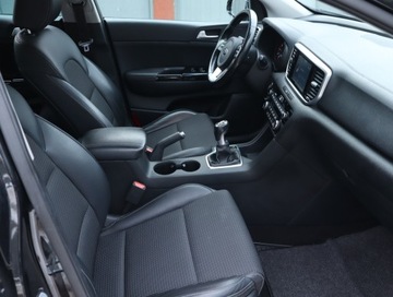 Kia Sportage IV SUV Facelifting 1.6 T-GDI 177KM 2018 Kia Sportage 1.6 T-GDI, Salon Polska, zdjęcie 8