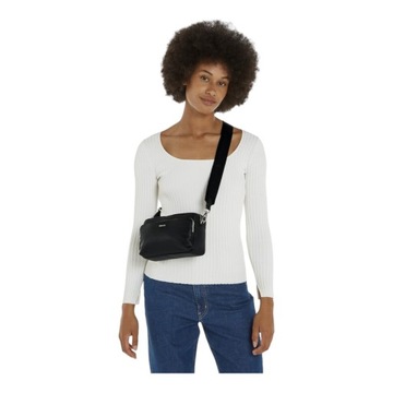 CALVIN KLEIN TOREBKA DAMSKA CK MUST CAMERA BAG CZARNA