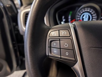 Volvo V40 II Hatchback Facelifting 2.0 D2 120KM 2019 Volvo V40 2.0, 120 KM, Automat, Nawi, Kamera,, zdjęcie 13