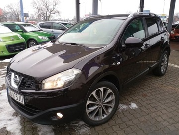 Nissan Qashqai I Crossover 2.0 dCi 150KM 2010 Nissan Qashqai 2.0 dCi PANORAMA dach piekna CZARNA perla 2.0 Diesel 150KM, zdjęcie 1