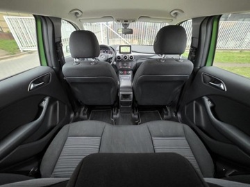 Mercedes Klasa B W246 Sports Tourer Facelifting 1.6 180 122KM 2017 MERCEDES B180, 1,6l benzyna 122KM Automat Niski przebieg: 103,232km, zdjęcie 19