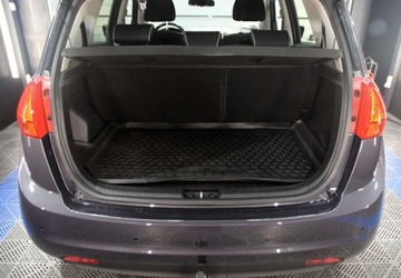 Kia Venga Mikrovan 1.6 DOHC CVVT 125KM 2014 Kia Venga 1.6 benzyna 125 KM 0 Kamera_Panorama-Grzane fotele 1.6 Benzyna, zdjęcie 7