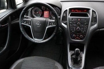 Opel Astra J Sedan 1.6 Twinport ECOTEC 115KM 2016 Opel Astra 1.6 16V, Salon Polska, 1. Właściciel, zdjęcie 6