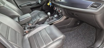 Alfa Romeo Giulietta Nuova II Hatchback 5d 1.6 JTD 16v 105KM 2013 Alfa Romeo Giulietta 1.6 JTDM 16V, zdjęcie 26