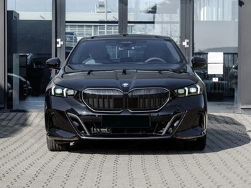 BMW Seria 5 G90-91 Touring 2.0 520d 197KM 2025 BMW Seria 5 520d xDrive Sport Sedan 2.0 (197KM) 2025, zdjęcie 3
