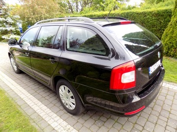 Skoda Octavia II Kombi 2.0 TDI CR DPF 140KM 2009 SKODA OCTAVIA 2,0 TDI 140 KM, zdjęcie 3