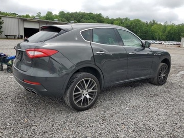 Maserati Levante 2017 Maserati Levante Luxury 2017 3.0l 3.0 Benzyna 345KM, zdjęcie 3