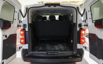 Toyota 2022 Toyota Proace Verso Proace Verso 9 osobowy 2.0 D-4D Long 2,8t 2.0 Diesel, zdjęcie 9