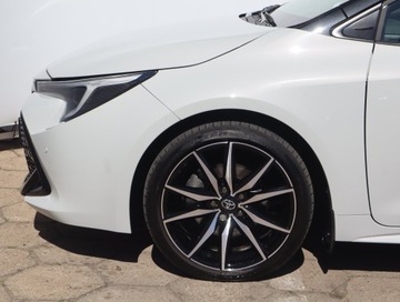 Toyota Corolla XII 2023 Toyota Corolla 2.0 Hybrid, Salon Polska, zdjęcie 13