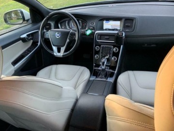 Volvo V60 I 2014 FV23% PLUG-IN diesel/hybryda 4WD lifting SUPER, zdjęcie 16