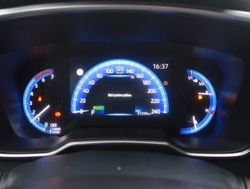 Toyota Corolla XII Sedan 1.8 Hybrid 122KM 2022 Toyota Corolla 1.8 Hybrid, Salon Polska, zdjęcie 10