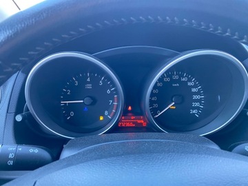 Mazda 5 II 2.0 MZR 150KM 2011 Mazda 5 II ZAREJESTROWANY NIEUŻYTKOWANY W POLSCE (, zdjęcie 34