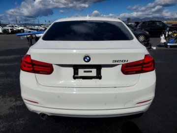 BMW Seria 3 G20-G21 2018 BMW Seria 3 320i 2018 2.0 Benzyna 180KM, zdjęcie 2