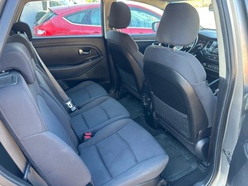 Kia Carens IV Minivan 1.7 VGT CRDI 115KM 2014 Kia Carens 2014r po serwsie bezwypadkowy 1.7 Diesel 115KM 7osób, zdjęcie 11