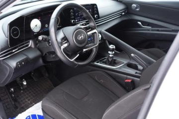 Hyundai Elantra VII Sedan 1.6 MPI 123KM 2023 Hyundai Elantra Bezwypadek Kamera Klima 2stref Tempomat AndroidCarPlay, zdjęcie 5