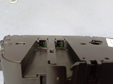 CL W216 S W221 PANEL SEDADLA LEVÝ PŘEDNÍ A2218709258