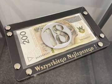 Копилка, подарок на 18-летие, сувенир